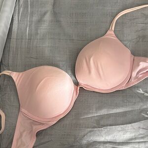 Victoria's Secret Light Pink Padded T-Shirt Bra